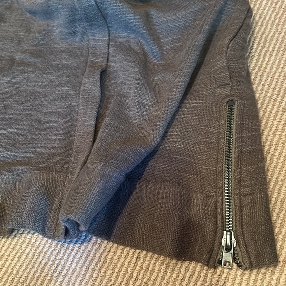 NWOT FREE PEOPLE highway knit stretchy long zip up vest in olive green XS - Picture 6 of 11